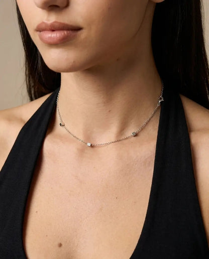 Collar plateado Cube