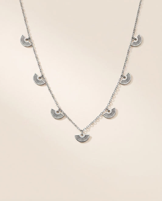 Collar plateado Brisa